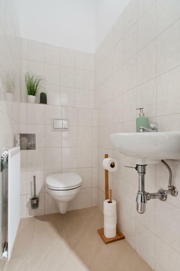 Stylish Self-Check-In Apartment With 2 Bedrooms Wien Eksteriør billede